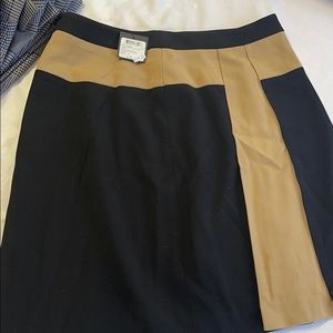 Black / tan mini skirt